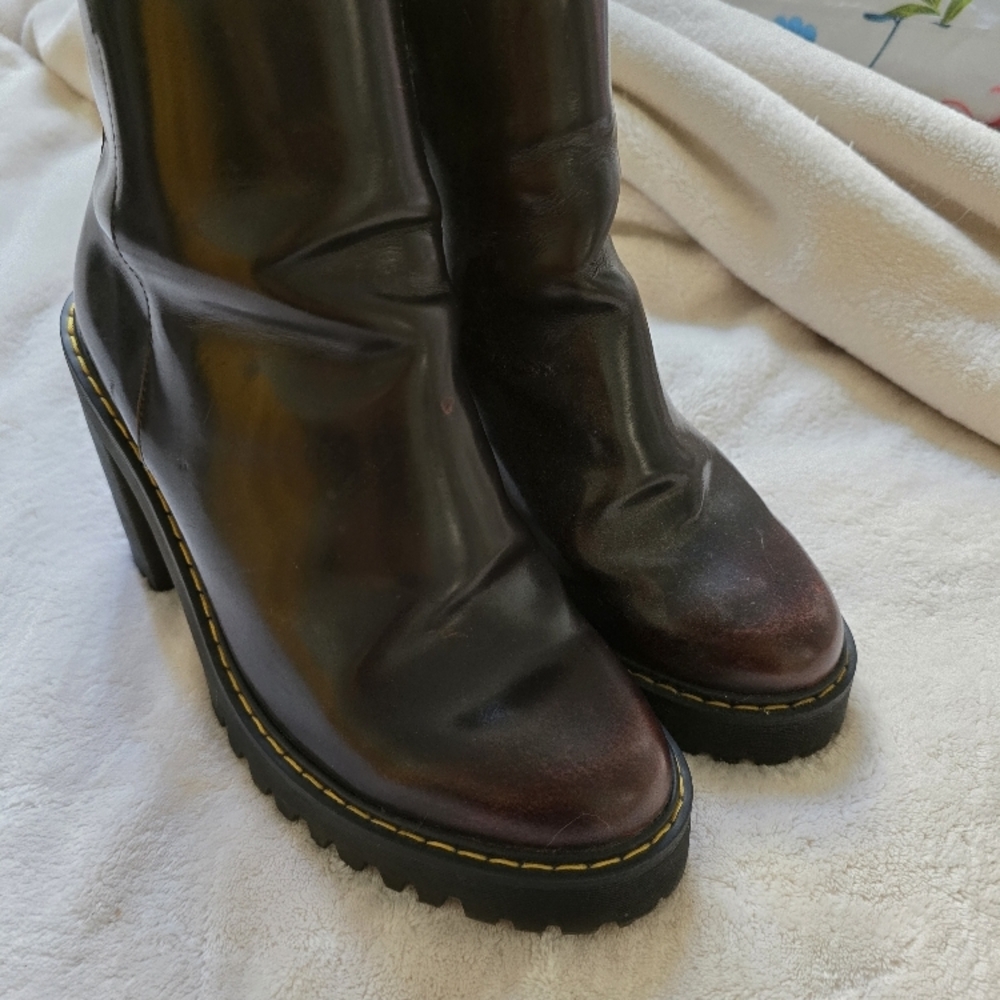 Women's Doc martens